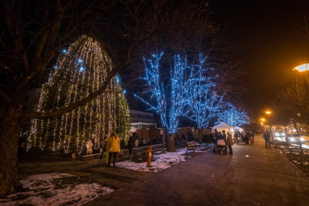 A 2017-es adventi udvar. Fotó: Babai István/Paksi Polgármesteri Hivatal archív