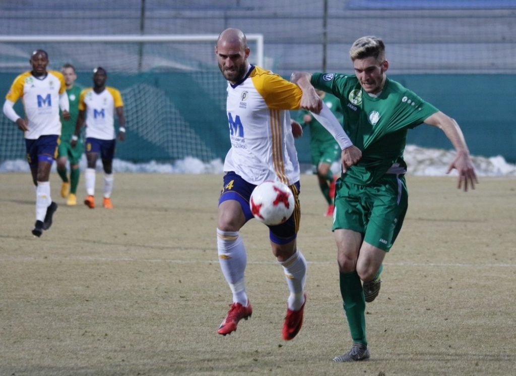 A Puskás Akadémia FC-t fogadta a Paksi FC a Fehérvári úton. Fotó: Molnár Gyula/Paksi Hírnök