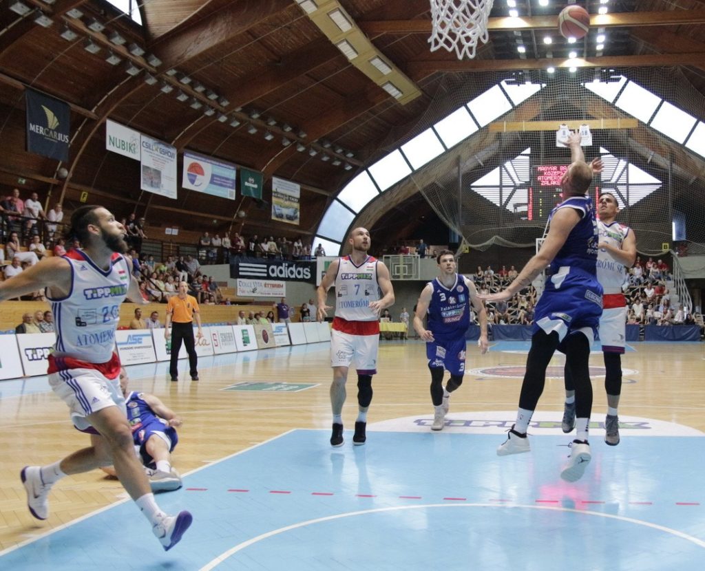 ASE-Zalakerámia ZTE KK mérkőzés. Fotó: Molnár Gyula/Paksi Hírnök