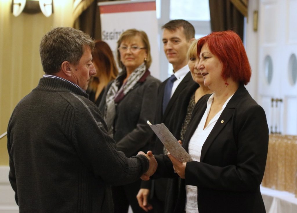 Közel hatvan sokszoros véradót köszöntöttek az idei véradó ünnepségen Pakson. Fotó: Molnár Gyula/Paksi Hírnök