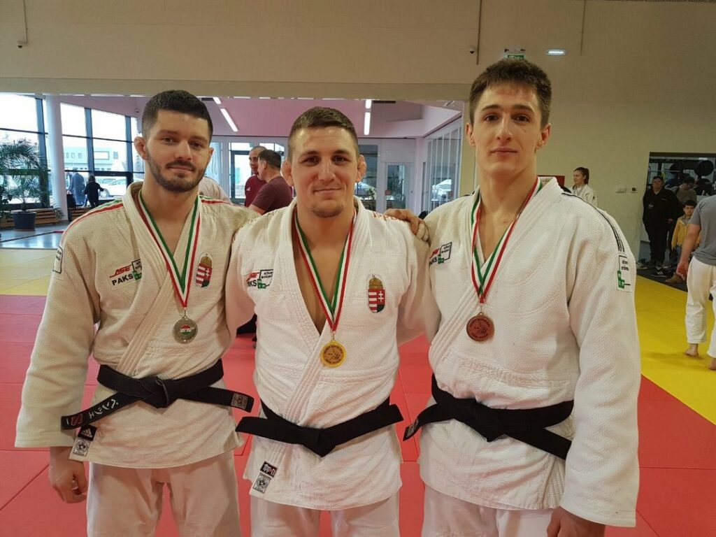 Windischmann Bence (b.), Csoknyai László (k.) és Akkerman Gergely. Fotó: judo.ase.hu