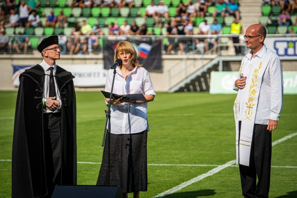 Lenkey István, református lelkész, Nepp Éva, evangélikus lelkész és Kutas Attila, katolikus plébános (b.-j.). Fotó: Babai István