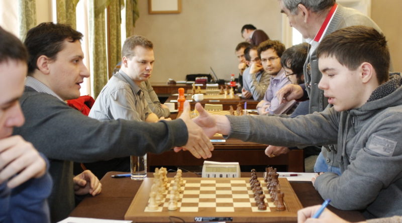 Az ASE Paks NB I-es sakkcsapata. Fotó: Molnár Gyula/Paksi Hírnök