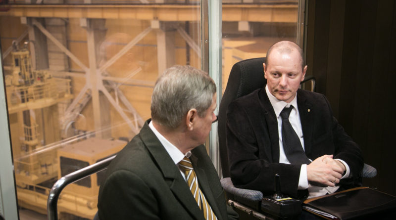 Hamvas István vezérigazgató és Hirt Ferenc országgyűlési képviselő. Fotó: Kövi Gergő/Paksi Hírnök