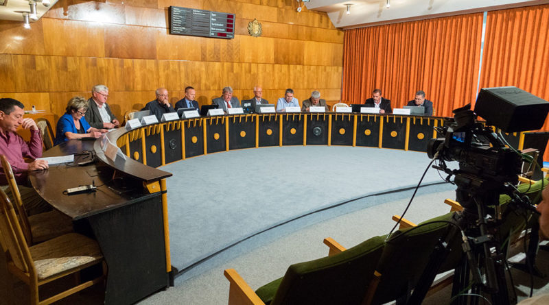 Testületi ülés. Fotó: Babai István/Paksi Polgármesteri Hivatal