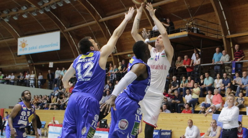 A képen Fomin, a ma legtöbb paksi pontot szerző játékos. Fotó: Molnár Gyula/Paksi Hírnök archív