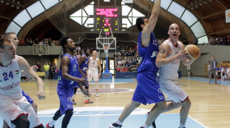 Negyeddöntő a Sopron ellen. Fotó: Molnár Gyula/Paksi Hírnök