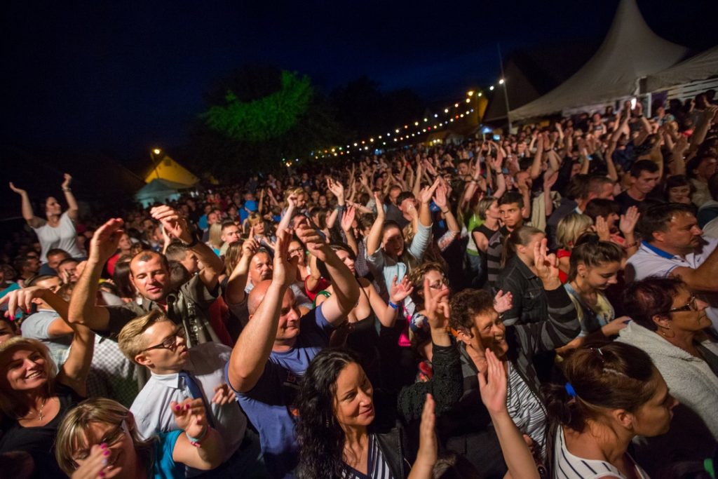 A fesztiválon fellép Majka & Curtis, a Kowalsky meg a Vega, a Soulwave és a The Houdinis. Fotó: Babai István/Paksi Polgármesteri Hivatal archív