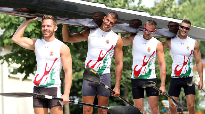 A riói olimpiára készülő Hufnágel Tibor, Ceiner Benjámin, Kugler Attila, Somorácz Tamás (b-j) összeállítású kajaknégyes a magyar kajak-kenusok edzésén Szolnokon, az Alcsi Holt-Tiszán 2016. július 28-án. MTI Fotó: Bugány János