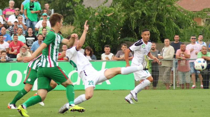 Az FTC a Fehérvári úton. Fotó: Molnár Gyula/Paksi Hírnök