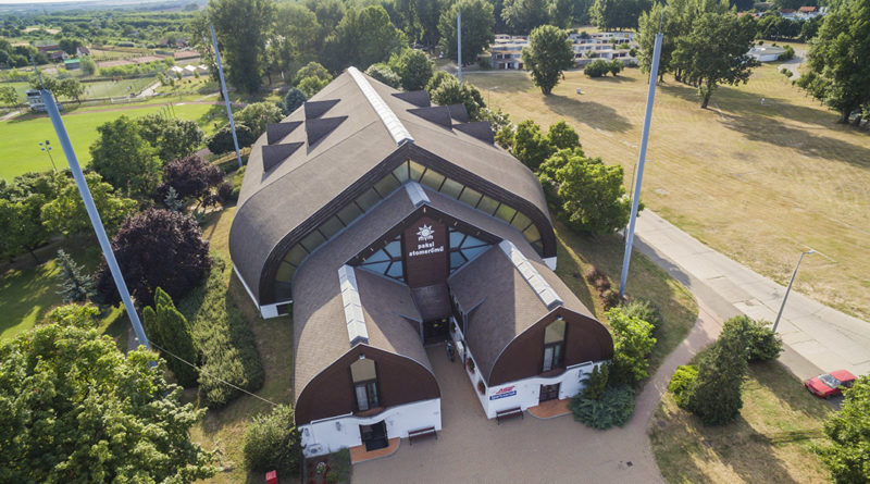 ASE csarnok a levegőből. Fotó: Babai István/Paksi Polgármesteri Hivatal