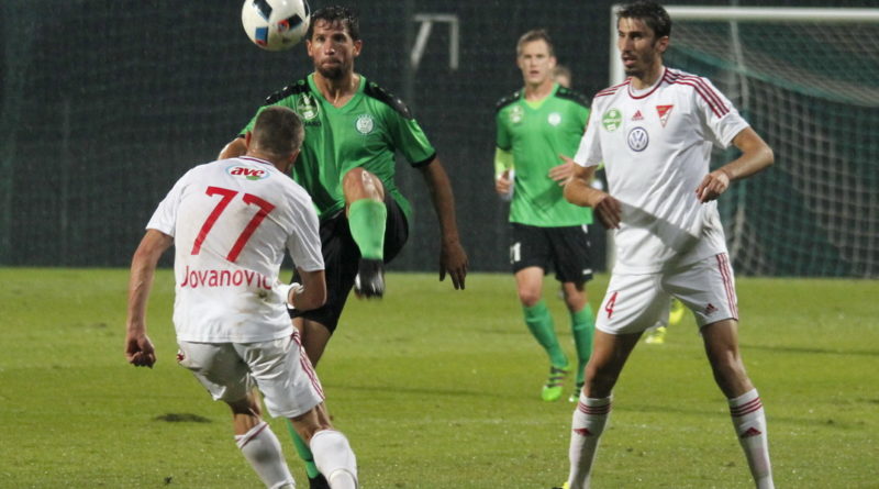 Bartha a DVSC elleni meccsen. Fotó: Molnár Gyula/Paksi Hírnök