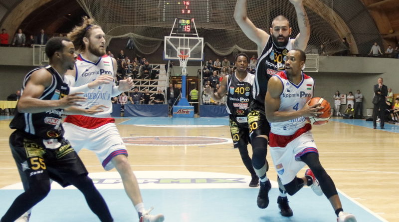 A Falcót fogadta az ASE. Fotó: Molnár Gyula/Paksi Hírnök