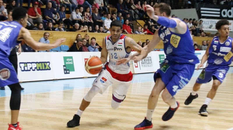 A bajnokság 19. fordulójában az Alba Fehérvárt látta vendégül az ASE. Fotó: Molnár Gyula/Paksi Hírnök