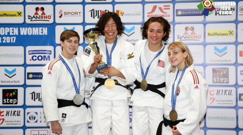 Pupp Réka ezüstérmes Oberwartban. Fotó: Európai Cselgáncsszövetség