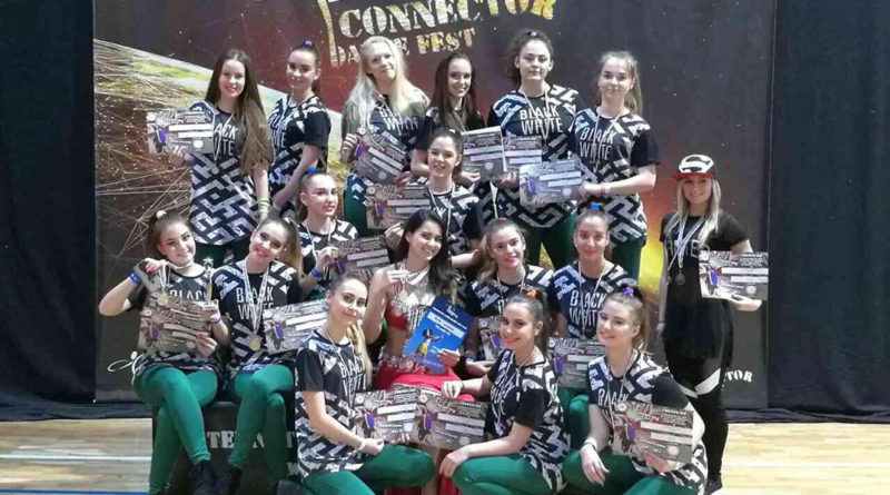 A Destiny’s Dancers Táncstúdió tagjai Veszprémben. Fotó: DS