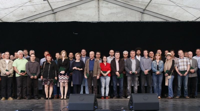Az Igazgatósági Nívódíj kitüntetettjei 2017-ben. Fotó: Molnár Gyula/Paksi Hírnök