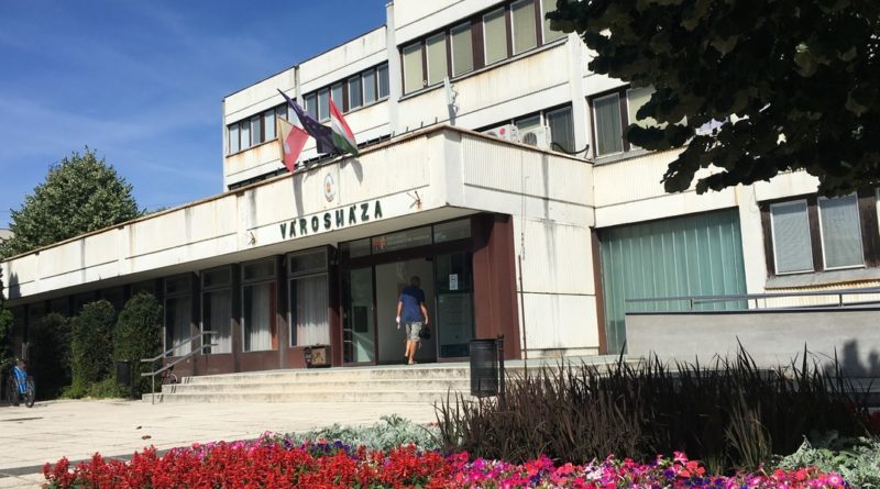 Megérett a városháza a felújításra. Fotó: Vida Tünde