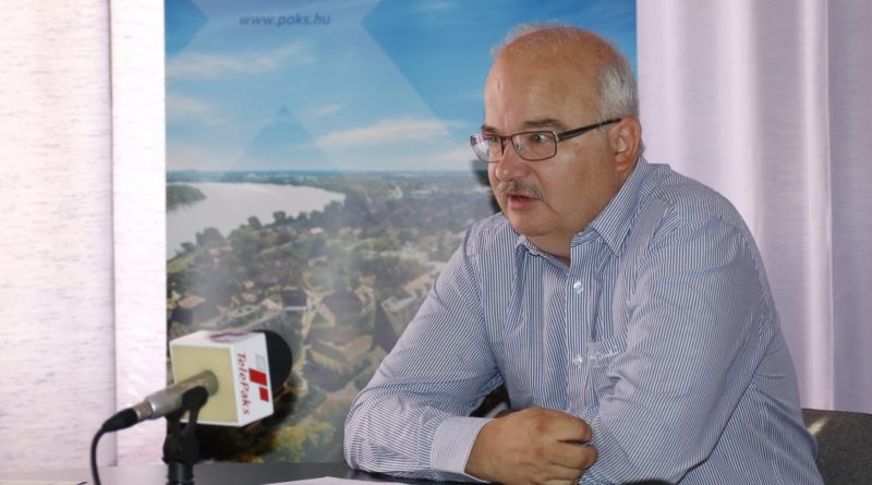 Barnabás István alpolgármester. Fotó: Molnár Gyula/Paksi Hírnök