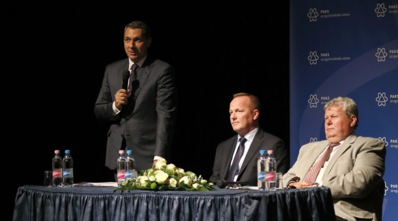 Fórum a Csengey központban. Fotó: Molnár Gyula