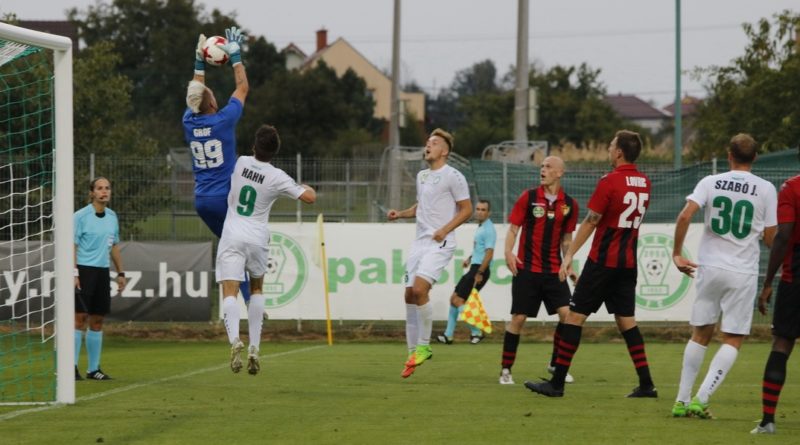 A Budapest Honvédot fogadta a Paksi FC a Fehérvári úton. Fotó: Molnár Gyula/Paksi Hírnök