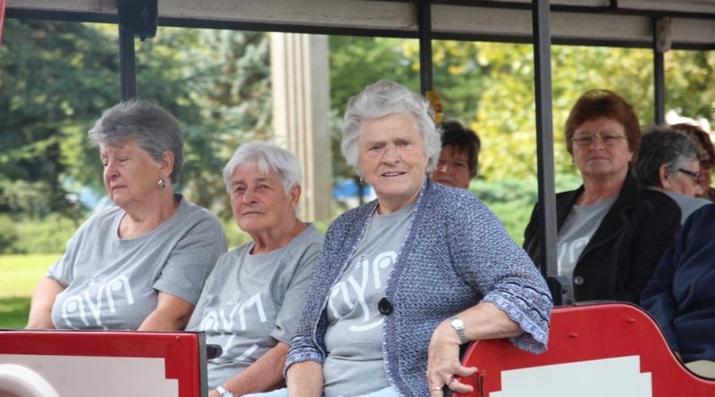 Szedresi vendégek az atomerőműben. Fotó: Vida Tünde