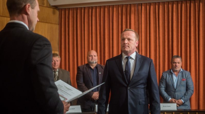 Szabó Péter polgármester eskütétele. Fotó: Babai István