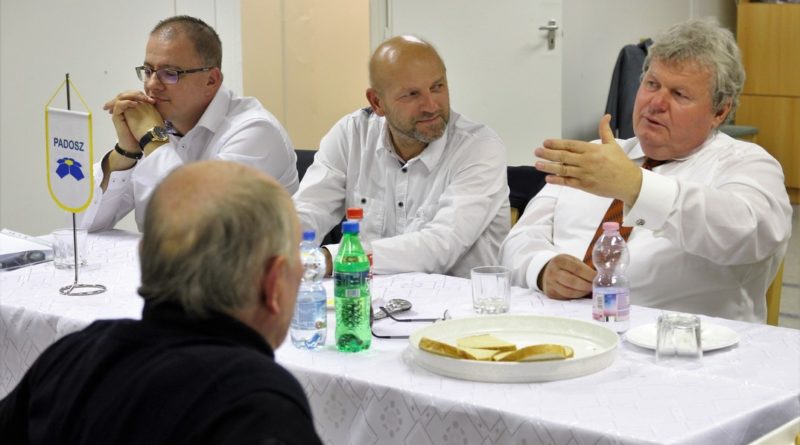 Süli János miniszter vendégségben a PADOSZ-nál. Fotó: Vida Tünde