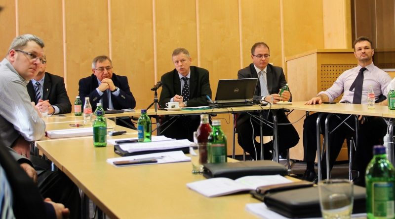 TEIT ülés az atomerőmű vezetői részvételével. Fotó: Vida Tünde/Paksi Hírnök