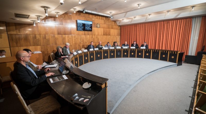 Novemberi testületi ülés. Fotó: Babai István/Paksi Hírnök archív