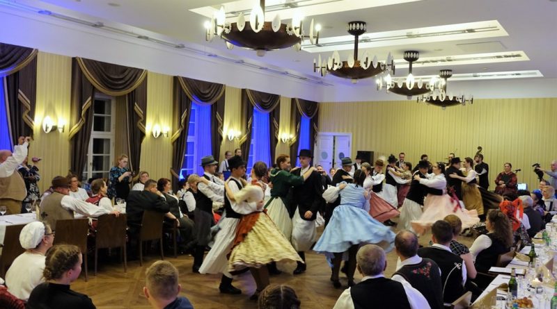 Bálozók az Erzsébet Nagy Szállodában. Fotó: Vida Tünde