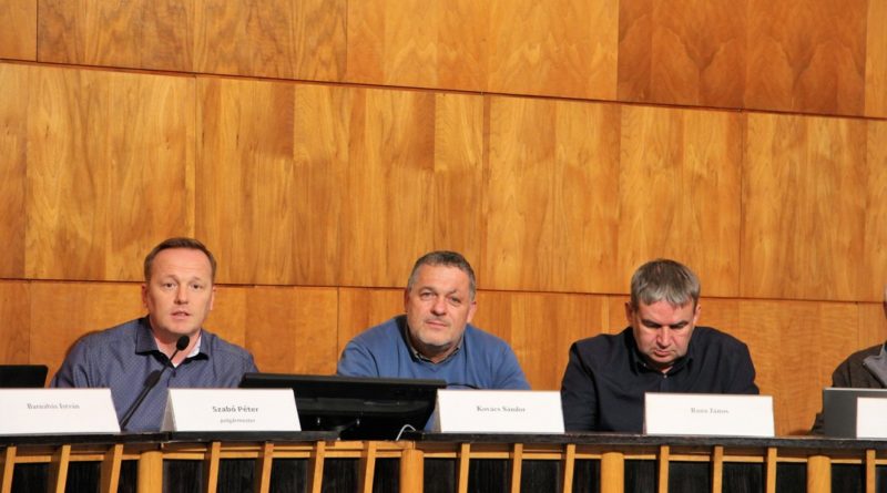 Rendkívüli ülést tartott a képviselő-testület. Fotó: Vida Tünde