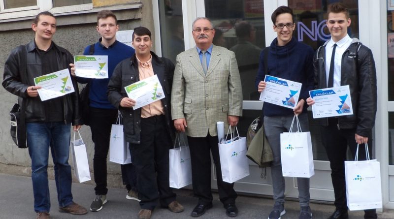 A képen balról jobbra: Török Dániel, Cziráki Péter, Kubanek Máté, Barkovics Lajos, Baksa Máté, Schweitzer Máté. Fotó: ESZI