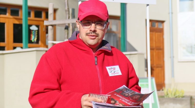 Szarka Sándor, a Munkáspárt országgyűlési képviselőjelöltje. Fotó: Molnár Gyula/Paksi Hírnök