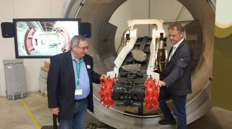 Dr. Bálint József elnök és Gáncs István társelnök képviselte a TEIT-et Belgiumban. Fotó: TEIT