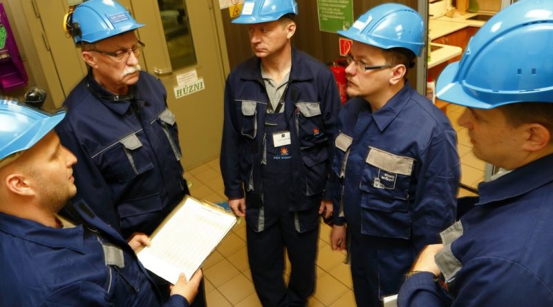 WANO vizsgálócsoport a Paksi Atomerőműben. Fotó: Bodajki Ákos