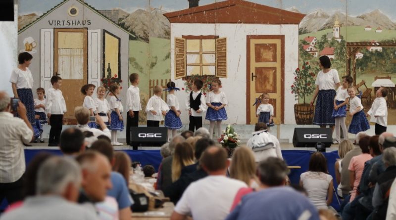 Pillanatkép a tavalyi német nemzetiségi napról. Fotó: Molnár Gyula/Paksi Hírnök