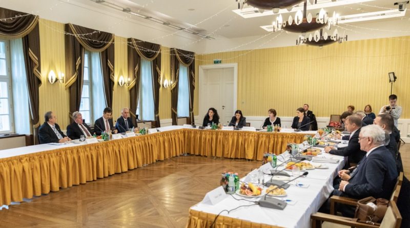 A költségvetési bizottság paksi kihelyezett ülése. Fotó: Paks II. Zrt.