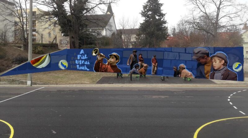 Ilyen lesz a graffiti. Fotó: Paksi Polgármesteri Hivatal