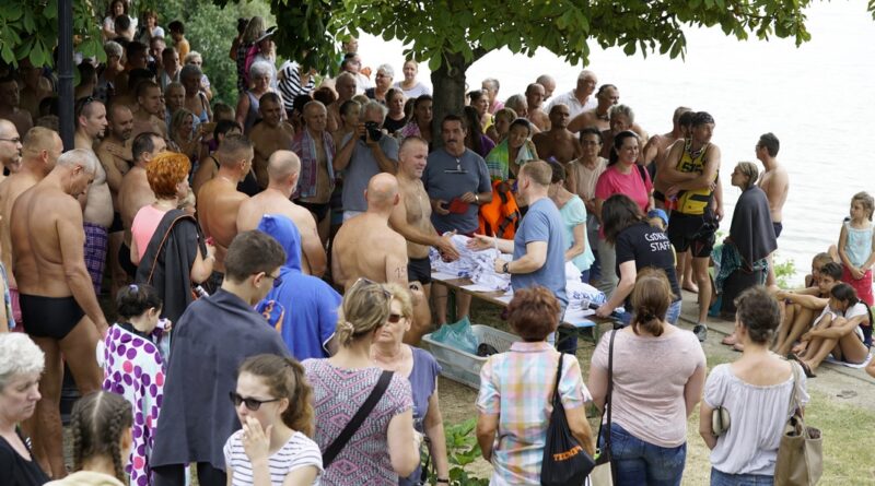 A nagy csobbanás után. Fotó: Szaffenauer Ferenc/Paksi Hírnök