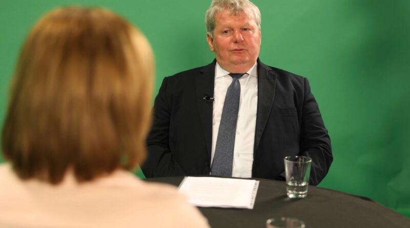 Süli János: várhatóan jövő év elején indulhatnak a földmunkák.