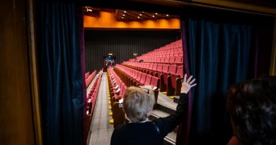 Új színházi évad a Csengey központban Új színházi évad a Csengey központban