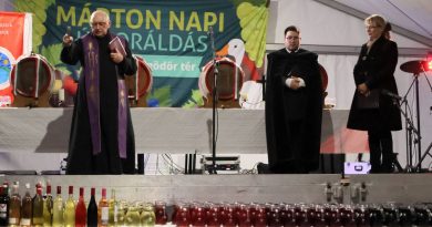 Megáldották az újborokat
