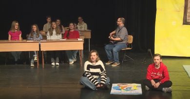 Életképes – Az első paksi zenés színdarab