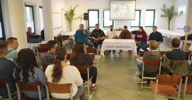 Hit-Élet – 2025.11.14. – Fiatalok, hit és remény – Regionális Ifjúsági Találkozó Paks