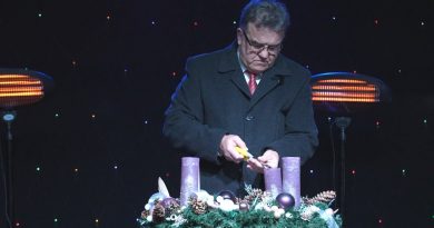 Ég a második gyertya