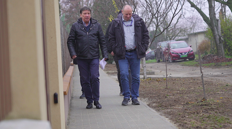 Új járdán közlekedhetnek Új járdán közlekedhetnek