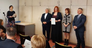 Átadták a támogató okiratokat