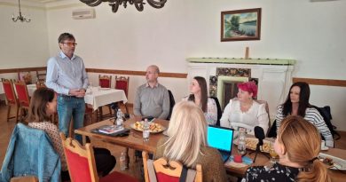 Pakson ülésezett az Idősügyi Alapszolgáltatási Országos Munkacsoport