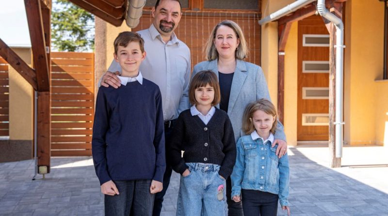 Pakson találtak otthonra